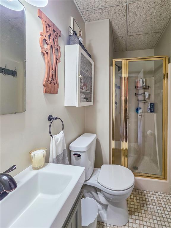 403 Old Rosser Road Stone Mountain, GA 30087 - Photo 15 of 36