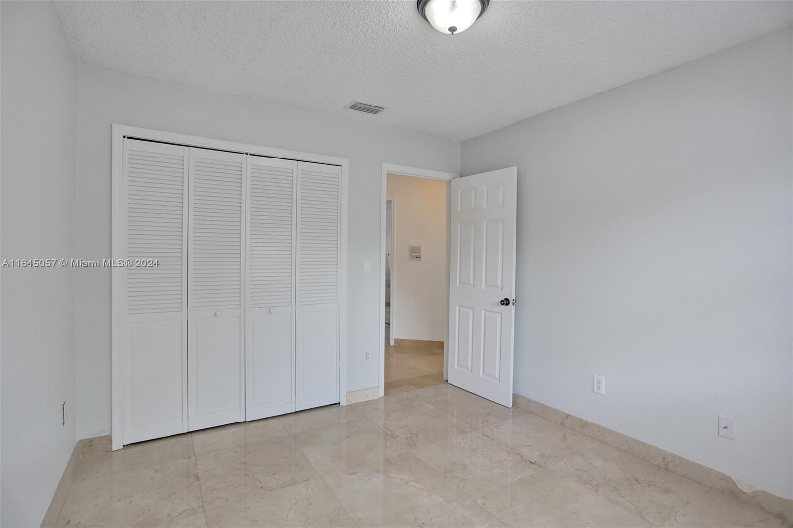 15591 Southwest 42nd Lane Miami, FL 33185 - Photo 38 of 60