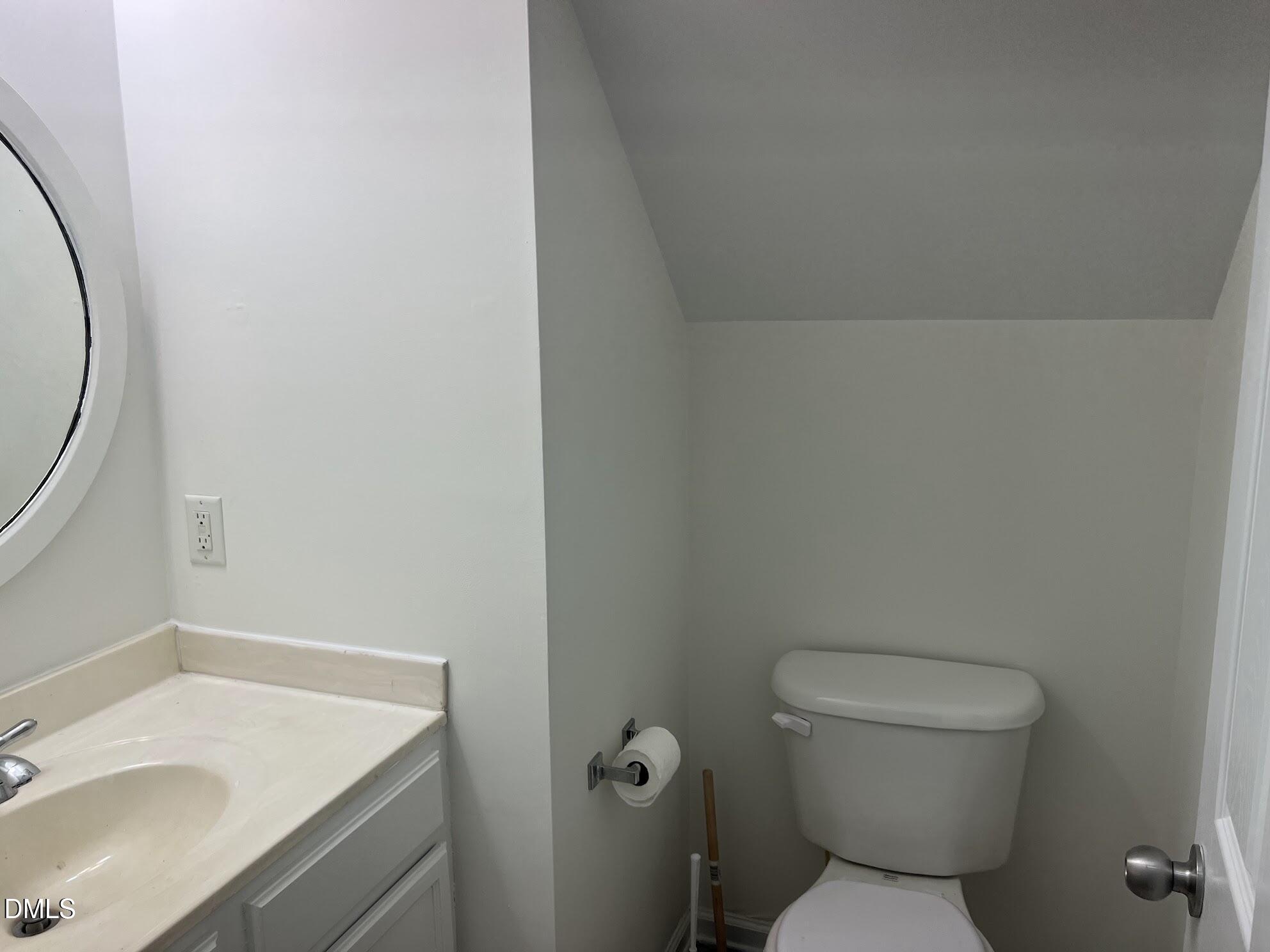 8233 Marshall Brae Drive Raleigh, NC 27616 - Photo 12 of 30 IMG_2471