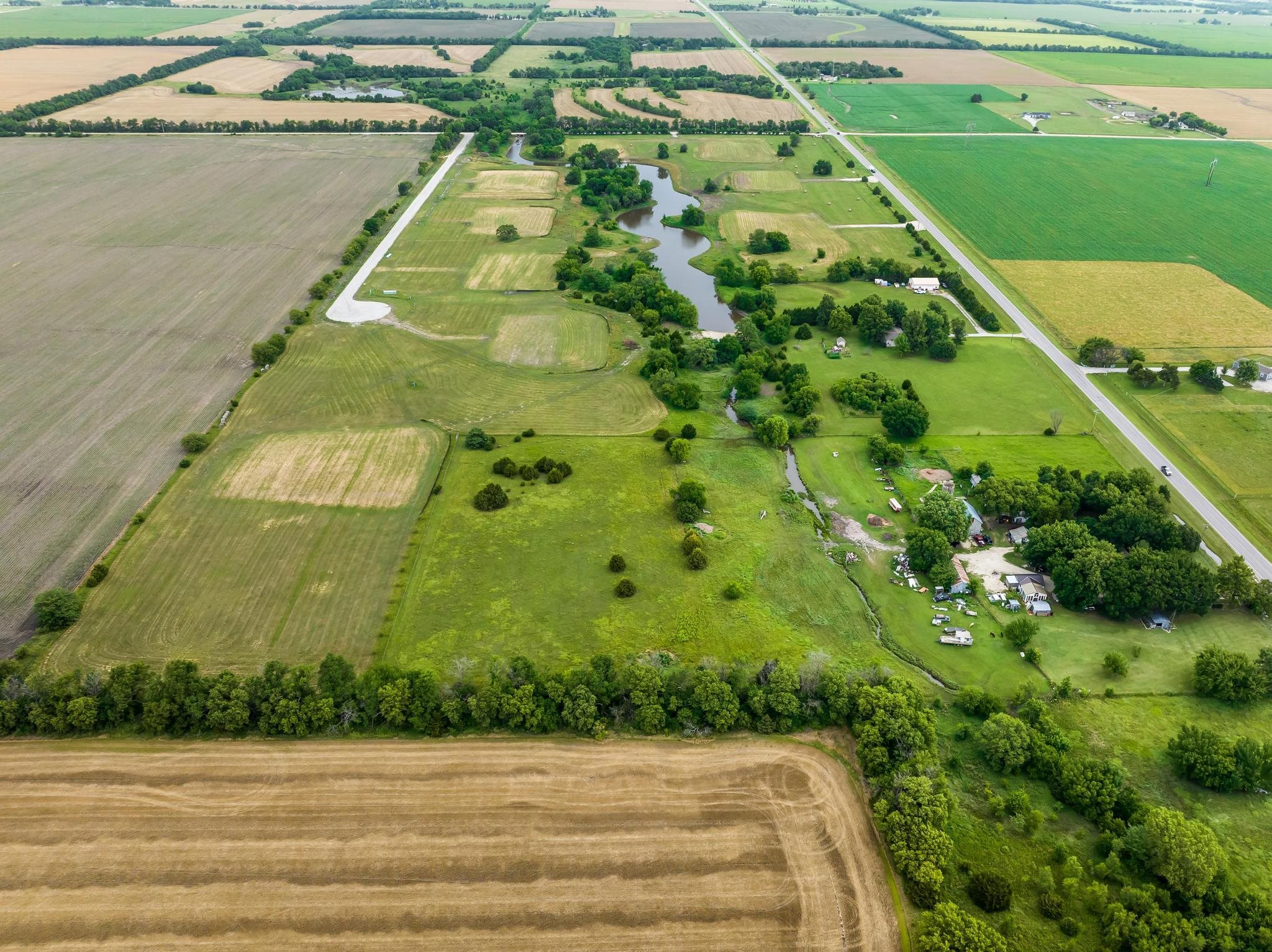 S30 T26 R03e Benton, KS 67017 - Photo 6 of 17