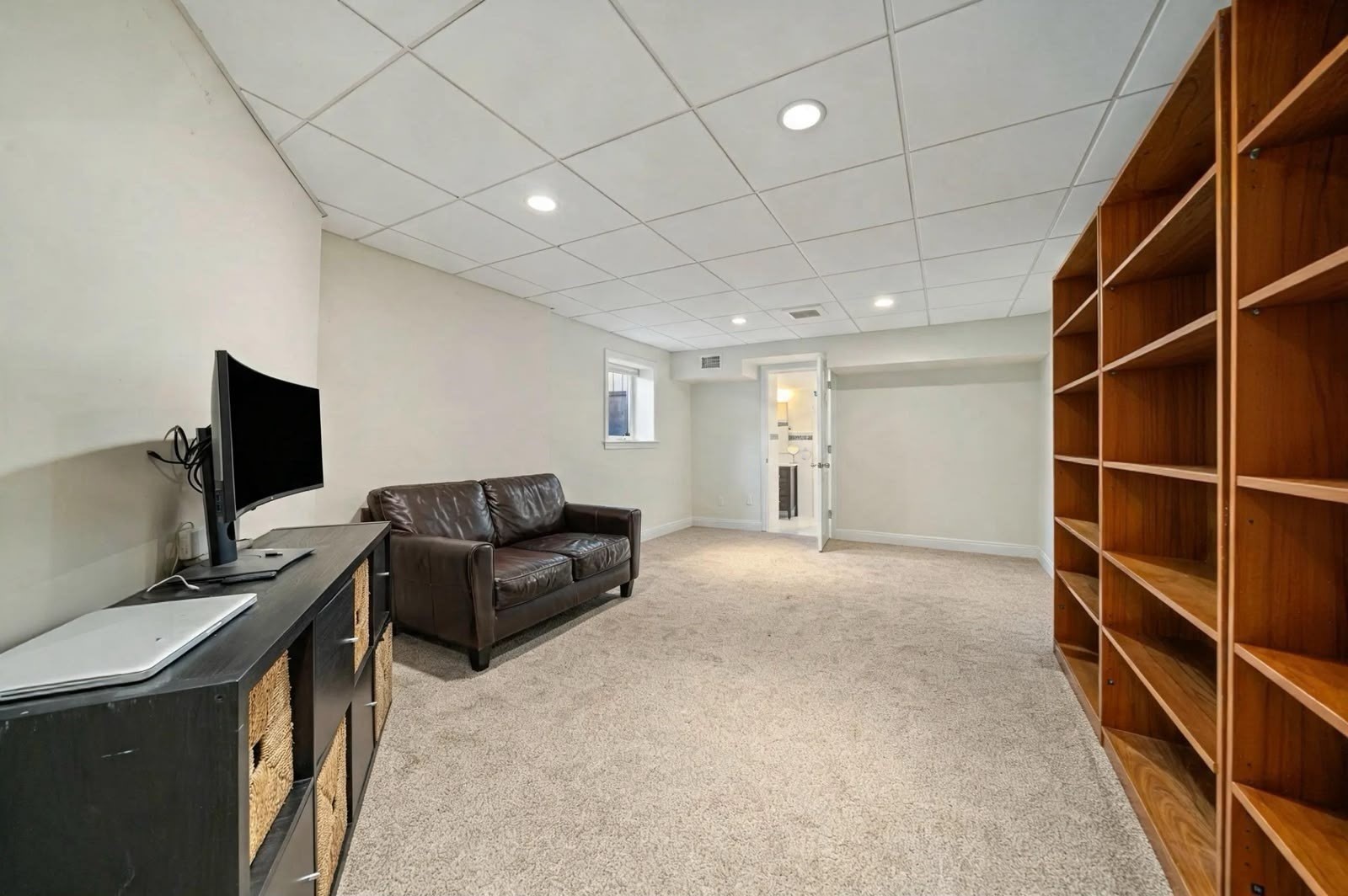21 Elmwood Road Wellesley, MA 02481 - Photo 30 of 42 Gallery Image 30