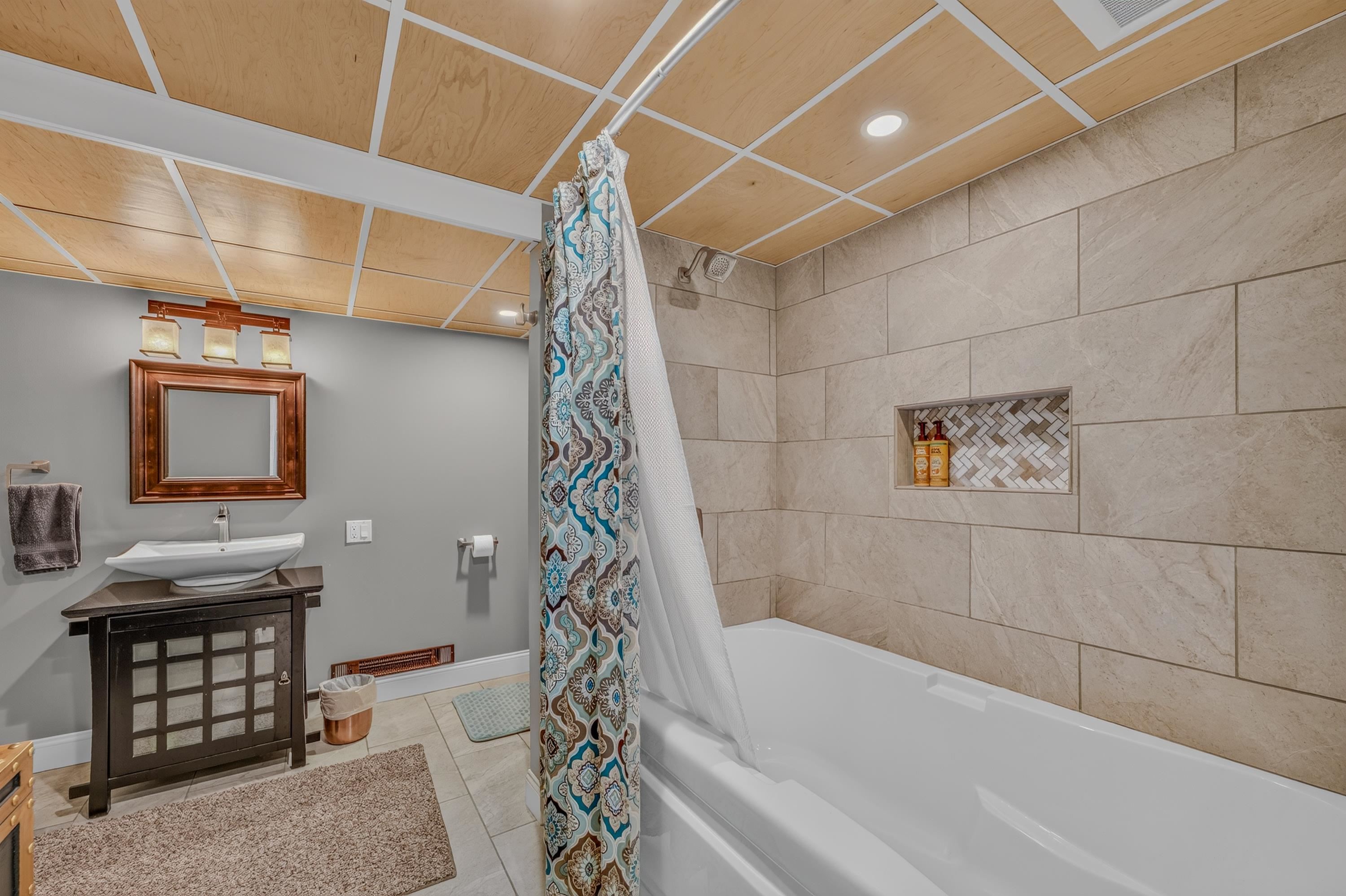 1562 Broomstick Hill Road Littleton, NH 03561 - Photo 31 of 59