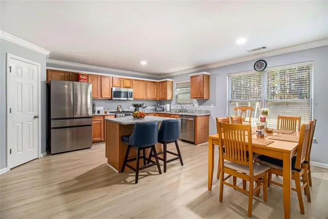 $406,000 | 550 Windsor Way, Fairburn, GA 30213