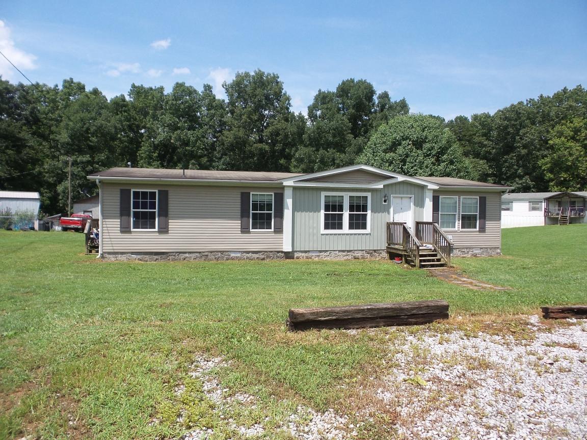142 Raines Road Wartburg, TN 37887 - Photo 1 of 24 20180808_131744