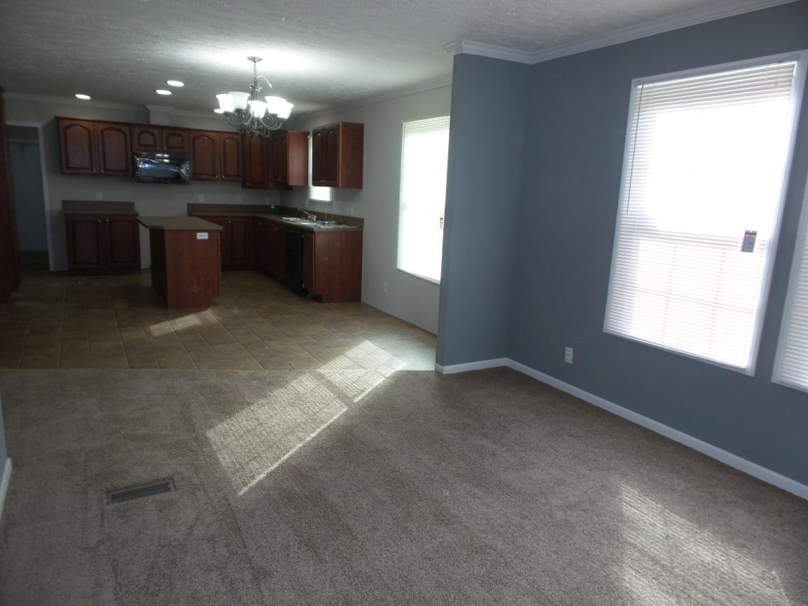 142 Raines Road Wartburg, TN 37887 - Photo 5 of 24 20180918_171455