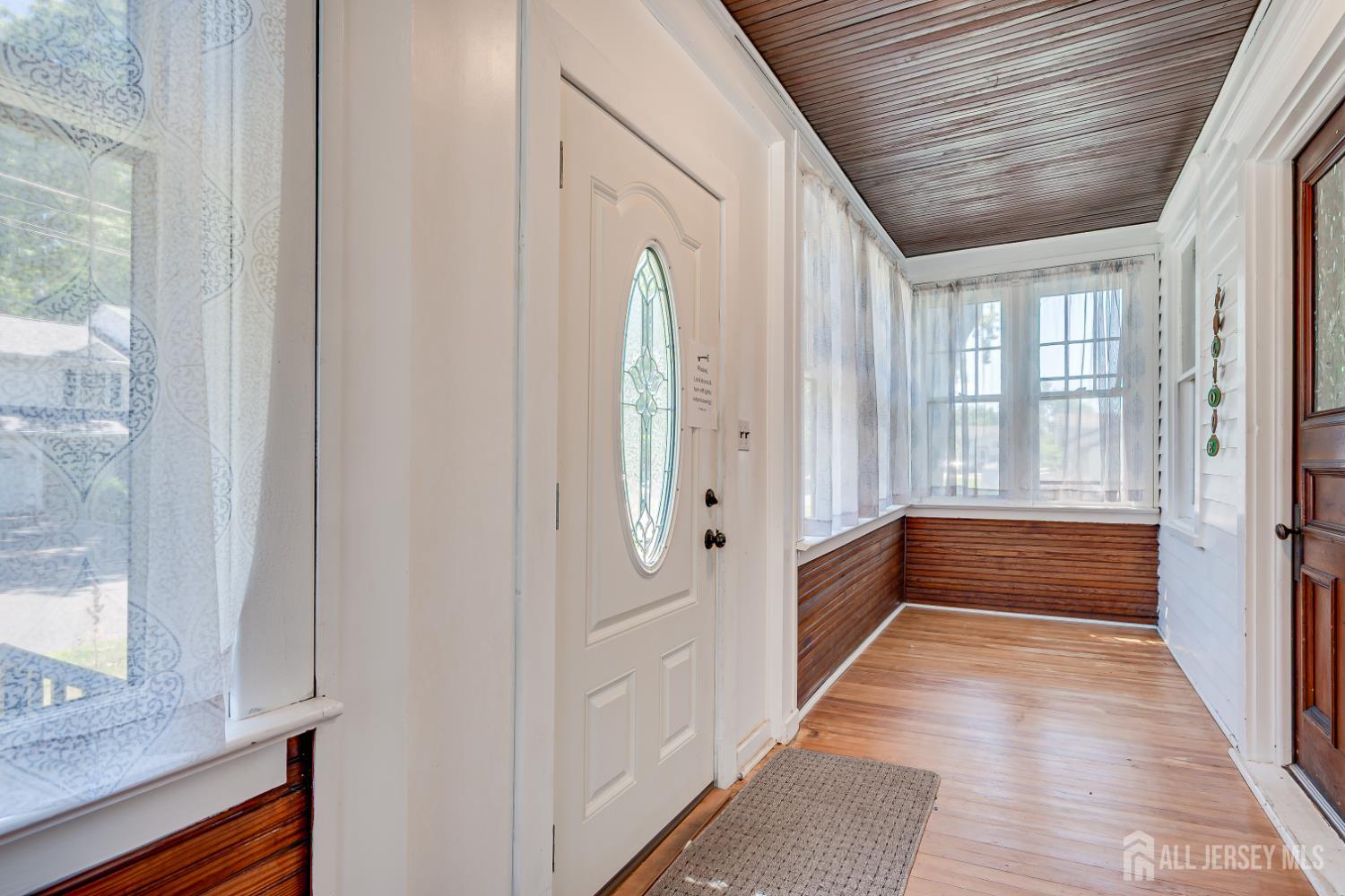 10 Jeff Street Edison, NJ 08837 - Photo 5 of 32