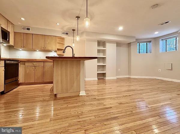 $2,850 | 2017 13th Street Northwest, Unit B, Washington, DC 20009