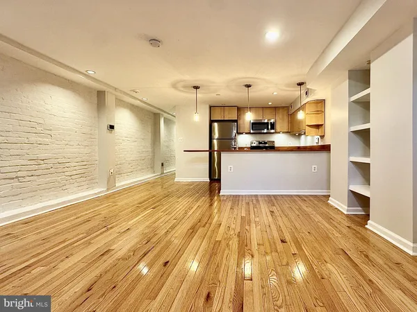 $2,850 | 2017 13th Street Northwest, Unit B, Washington, DC 20009