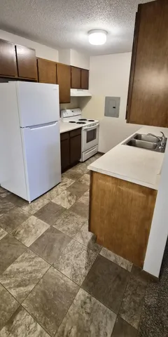 $847 | 1440 9th Street, Unit 2, Granite Falls, MN 56241