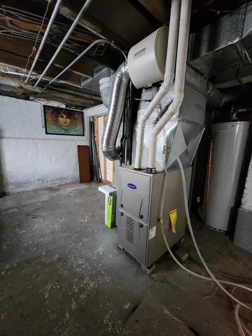 $299,900 | 1614 74th Street, Kenosha, WI 53143