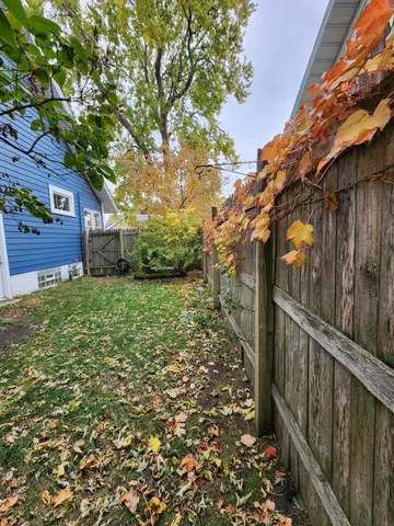 $299,900 | 1614 74th Street, Kenosha, WI 53143