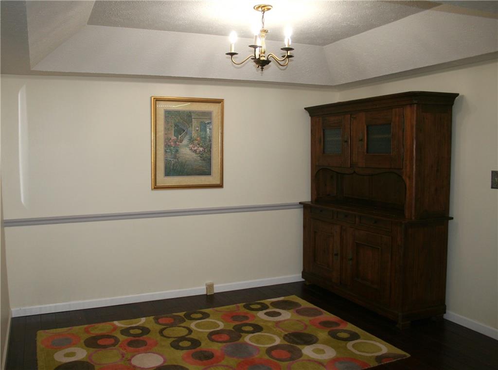 178 Old English Road Pittsburgh, PA 15237 - Photo 8 of 29