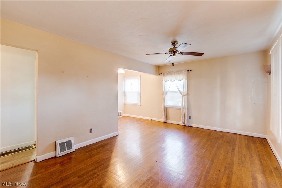 2135 Parkman Road Northwest Warren, OH 44485 - Photo 13 of 20