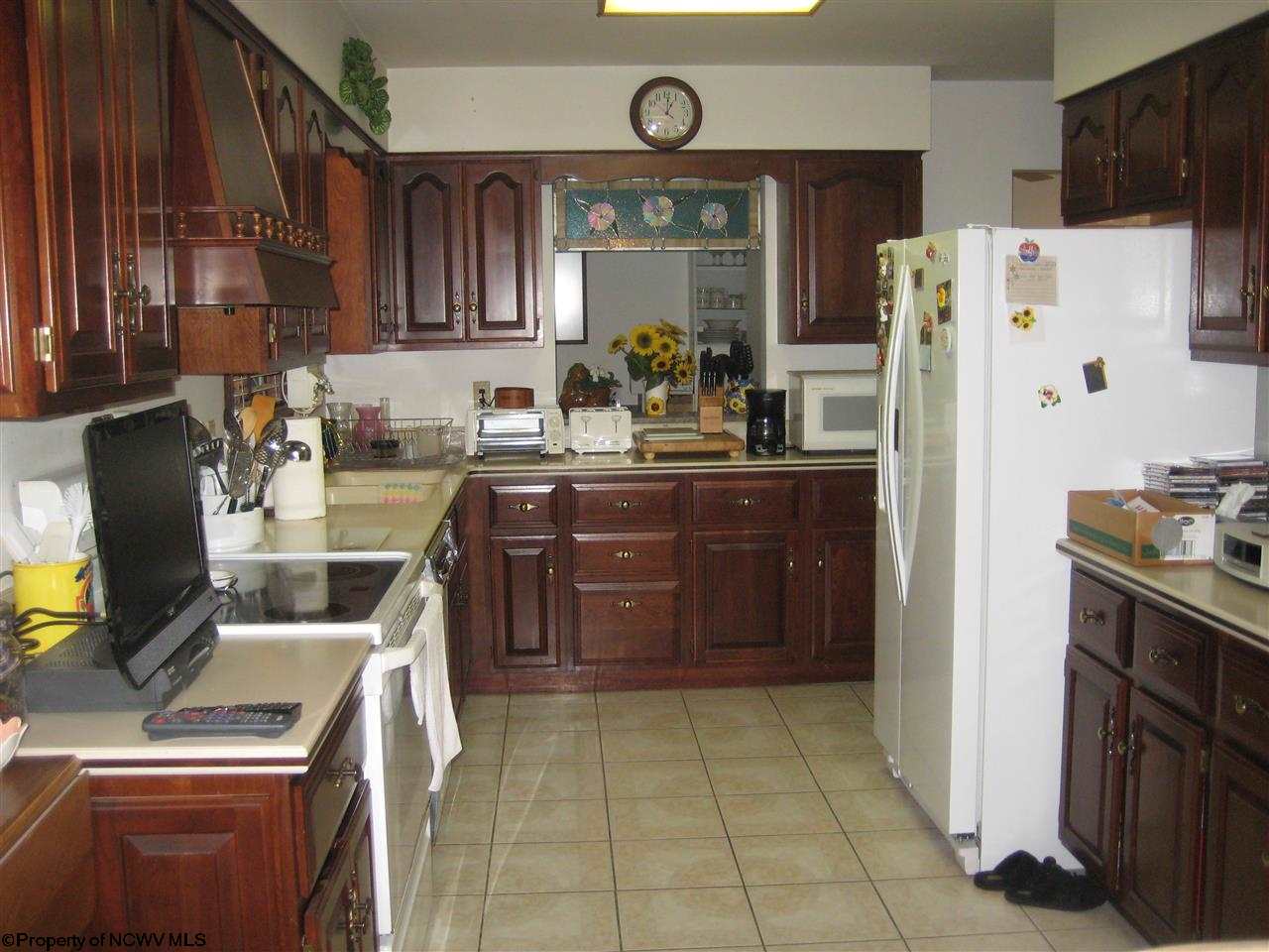 150 Country Club Road Clarksburg, WV 26301 - Photo 3 of 20 Gallery Image 3