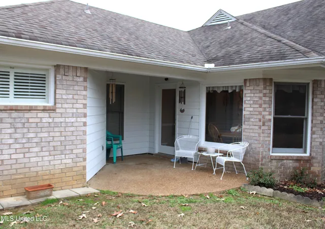 $435,000 | 12190 Whispering Pines Drive, Olive Branch, MS 38654