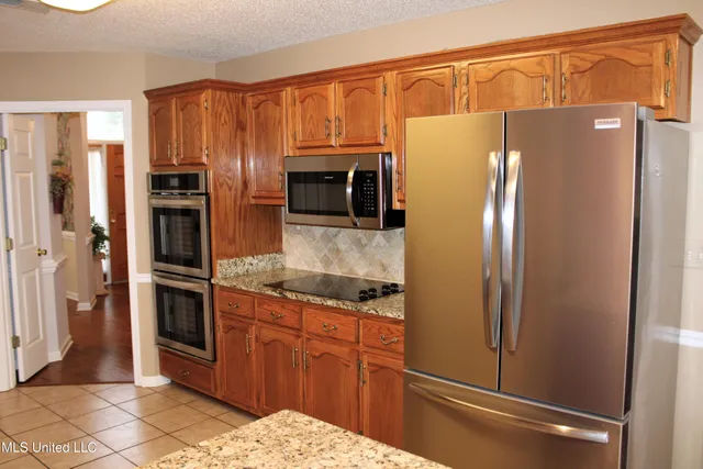 $435,000 | 12190 Whispering Pines Drive, Olive Branch, MS 38654