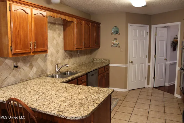 $435,000 | 12190 Whispering Pines Drive, Olive Branch, MS 38654