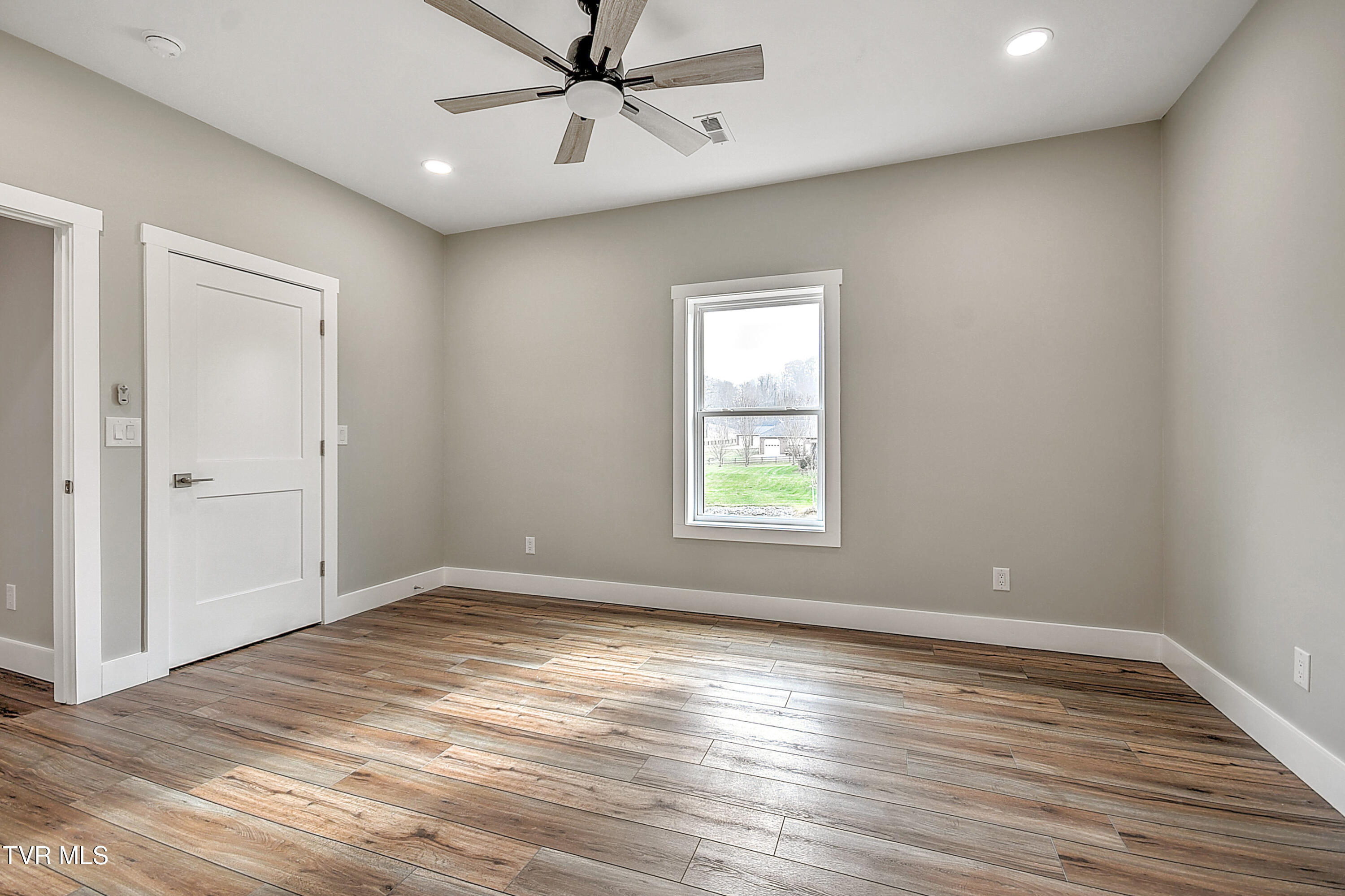 1805 Rock Springs Road Kingsport, TN 37664 - Photo 26 of 52 1805 Rock Springs Rd TV#2-47