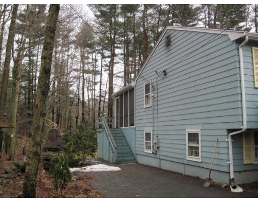 35 Barton Road Foxboro, MA 02035 - Photo 6 of 6 Gallery Image 6