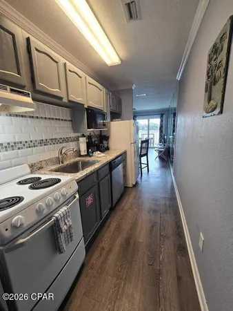 $1,850 | 301 Lullwater Drive, Unit 401, Panama City Beach, FL 32413