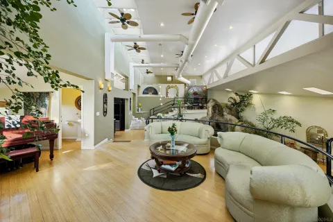 $2,900,000 | 1876 Sefton Place, San Diego, CA 92107