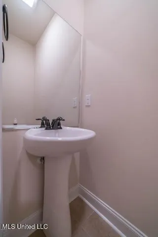 $1,800 | 875 Reunion Pl Circle, Biloxi, MS 39532