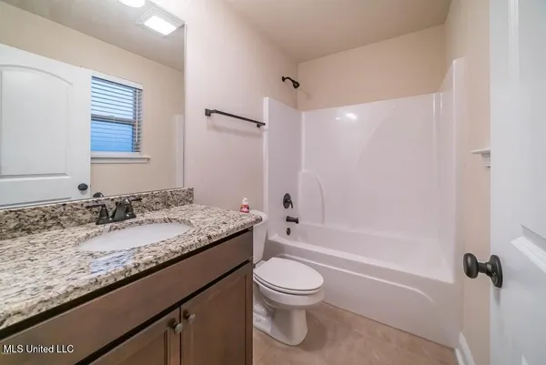 $1,600 | 875 Reunion Pl Circle, Biloxi, MS 39532
