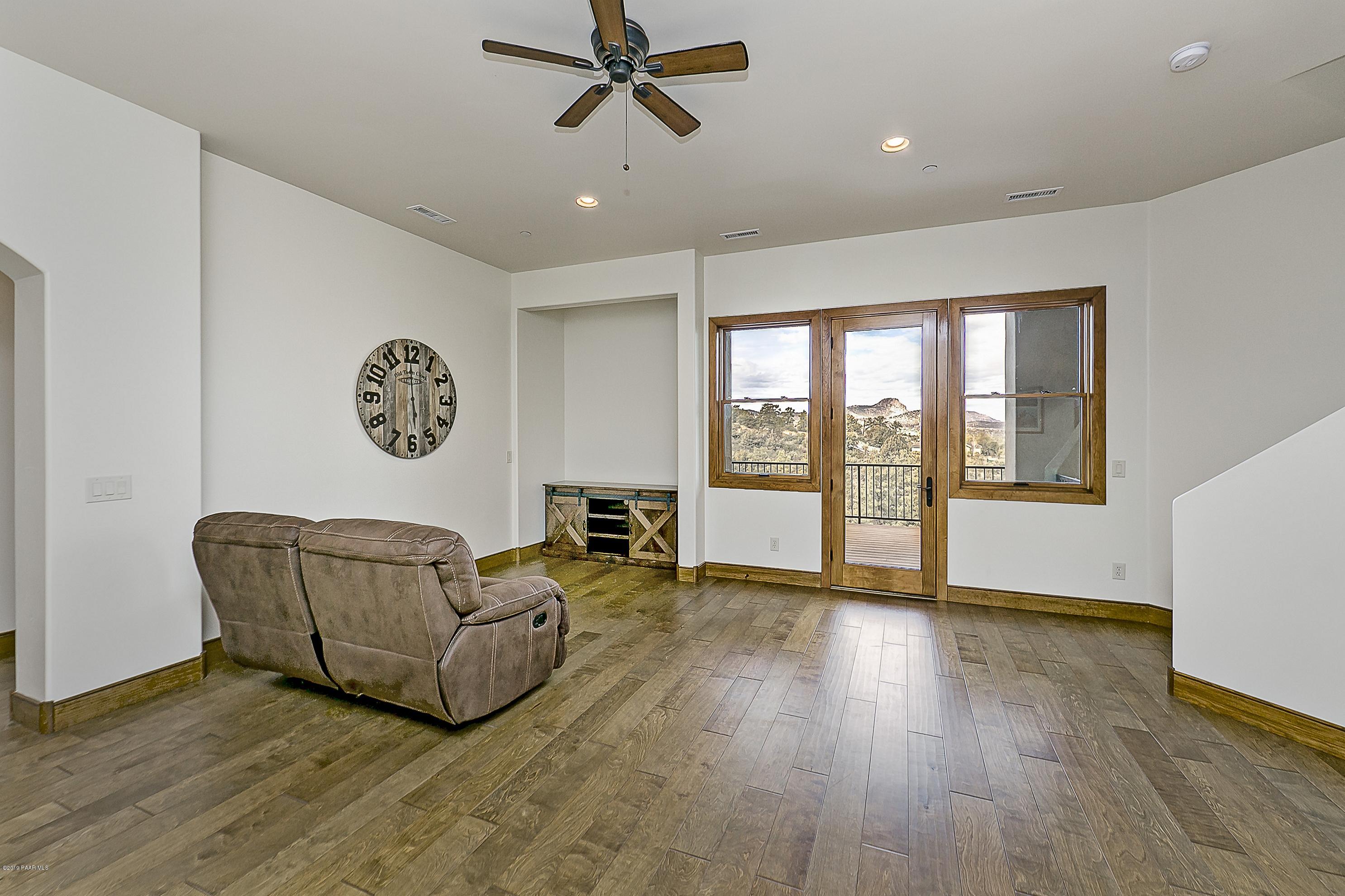 1340 East Valley View Road Prescott, AZ 86303 - Photo 22 of 33 a living room with furniture and window