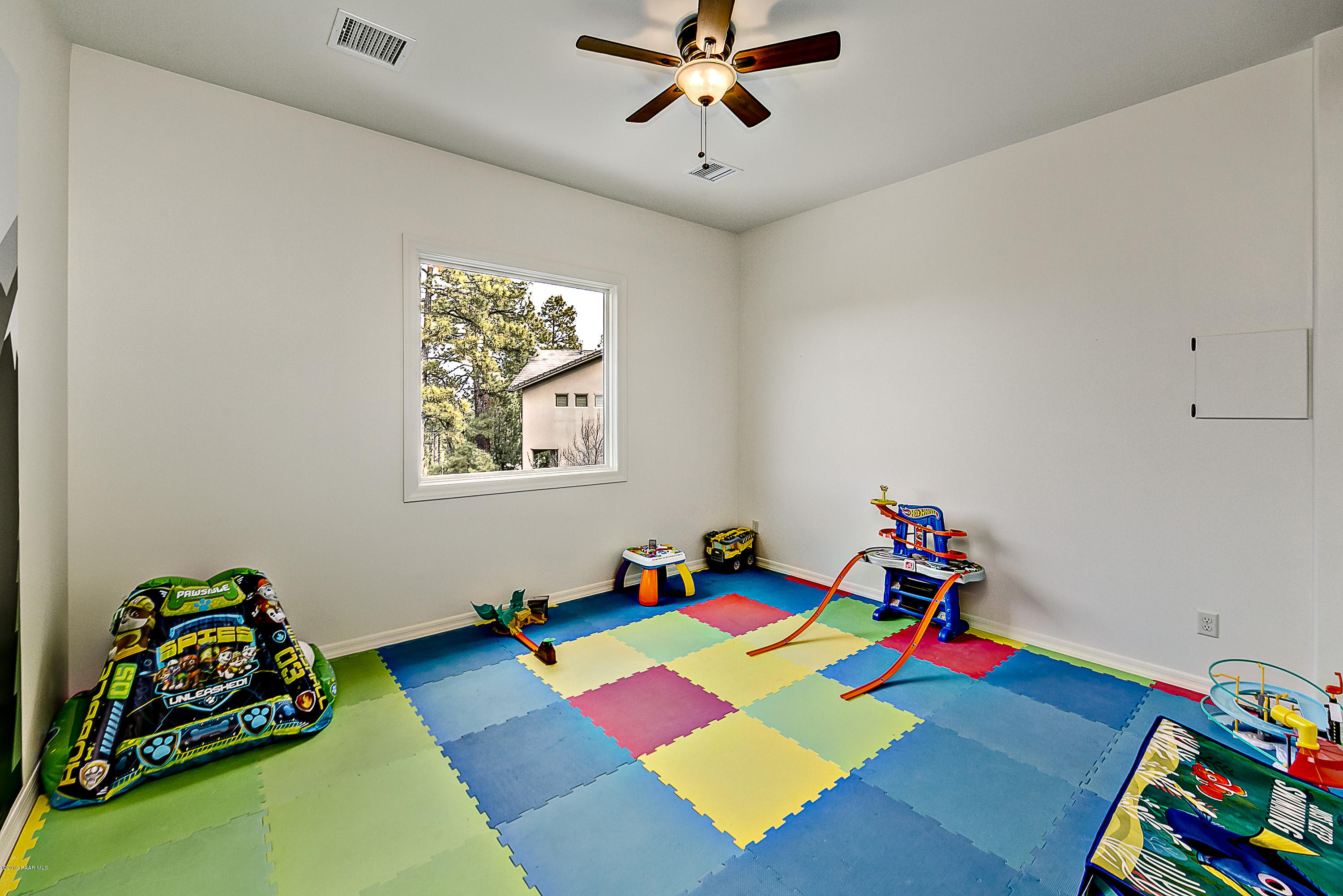 1340 East Valley View Road Prescott, AZ 86303 - Photo 28 of 33 a room with toys and wooden floor