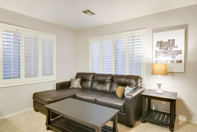 $3,800 | 3327 East Loma Vista Street, Gilbert, AZ 85295