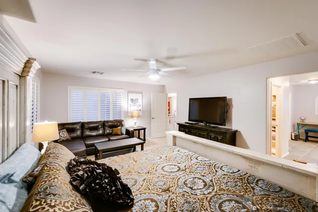 $3,800 | 3327 East Loma Vista Street, Gilbert, AZ 85295