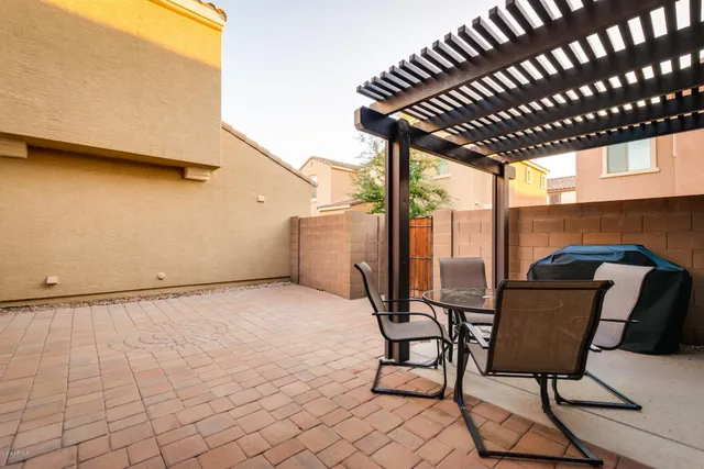 $3,800 | 3327 East Loma Vista Street, Gilbert, AZ 85295