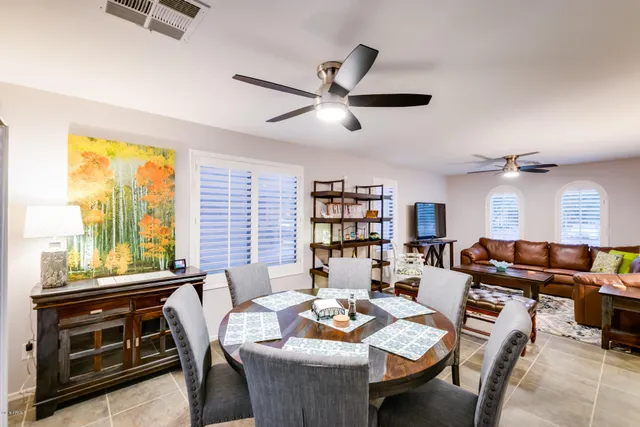 $3,800 | 3327 East Loma Vista Street, Gilbert, AZ 85295