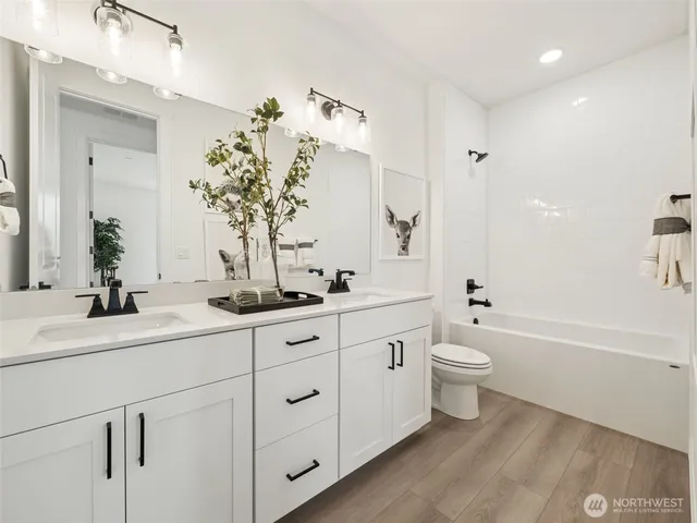 $1,124,990 | 16004 210th Avenue East, Unit 308, Bonney Lake, WA 98391