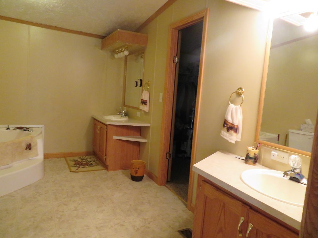 4153 Shady Lane Rhinelander, WI 54501 - Photo 13 of 27 Gallery Image 13