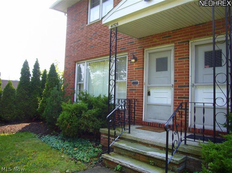 4152 Greenvale Road South Euclid, OH 44121 - Photo 4 of 16