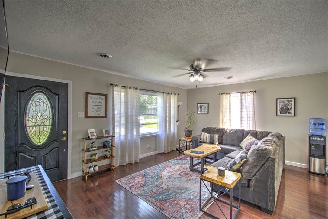 3 West Westway Drive Decatur, IL 62522 - Photo 5 of 24 Gallery Image 5