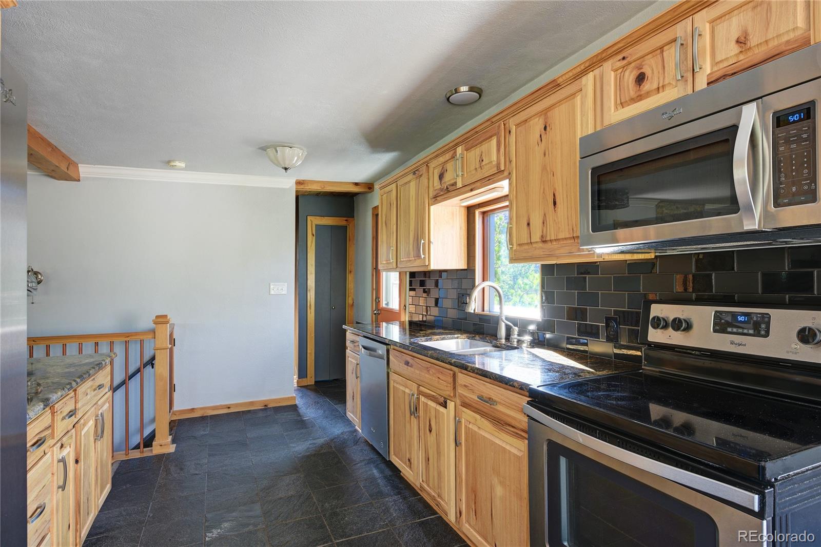 544 Apache Road Lyons, CO 80540 - Photo 4 of 39 Gallery Image 4