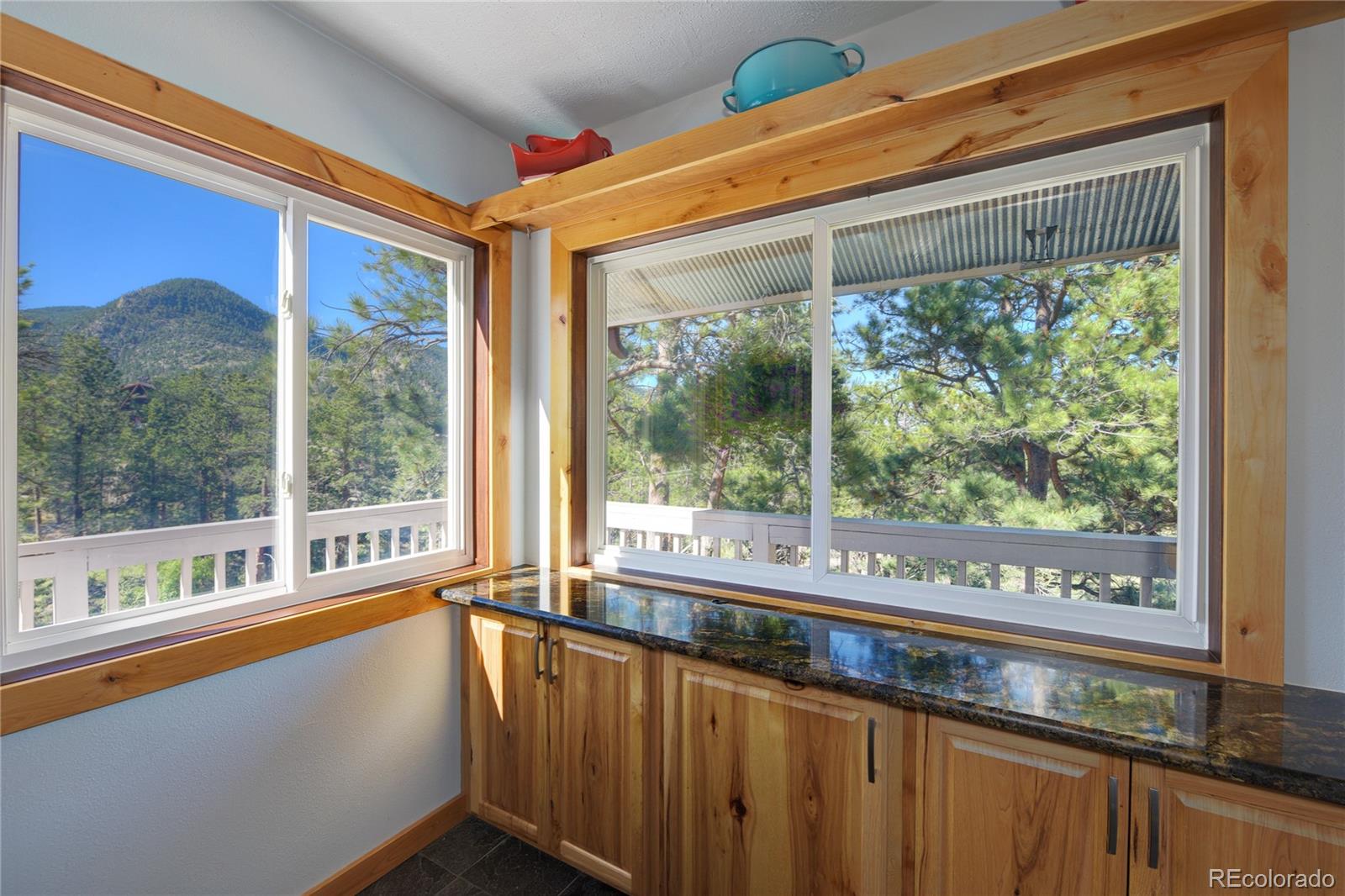 544 Apache Road Lyons, CO 80540 - Photo 5 of 39 Gallery Image 5