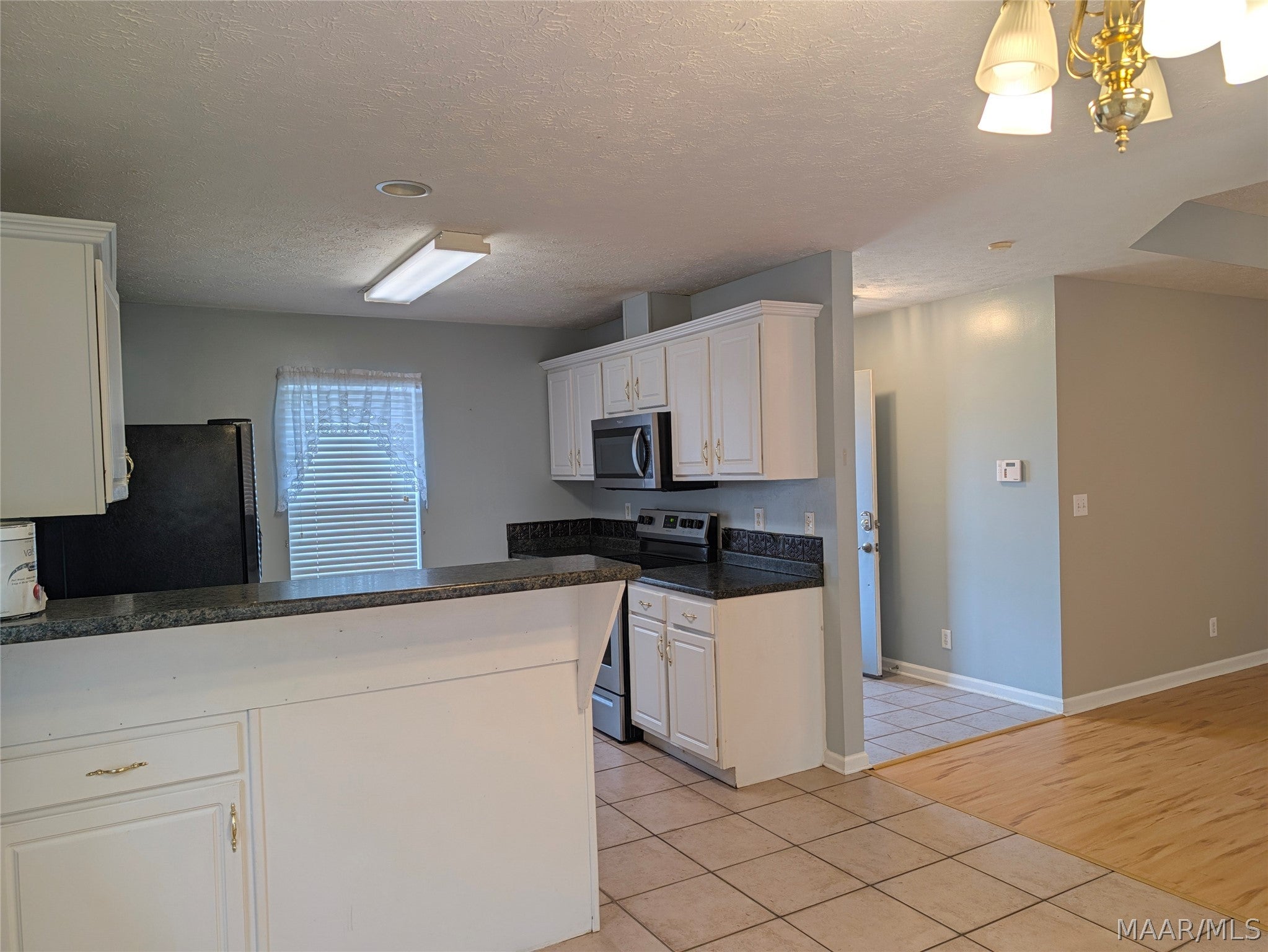 52 Hidden Valley Road Deatsville, AL 36022 - Photo 7 of 39 Gallery Image 7