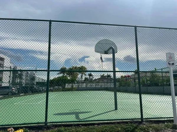 $2,200 | 8185 Northwest 7th Street, Unit 319, Miami, FL 33126