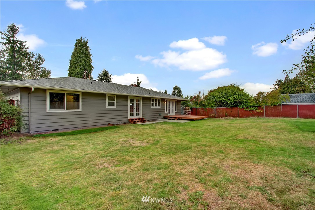 5631 Highland Road Everett, WA 98203 - Photo 10 of 17