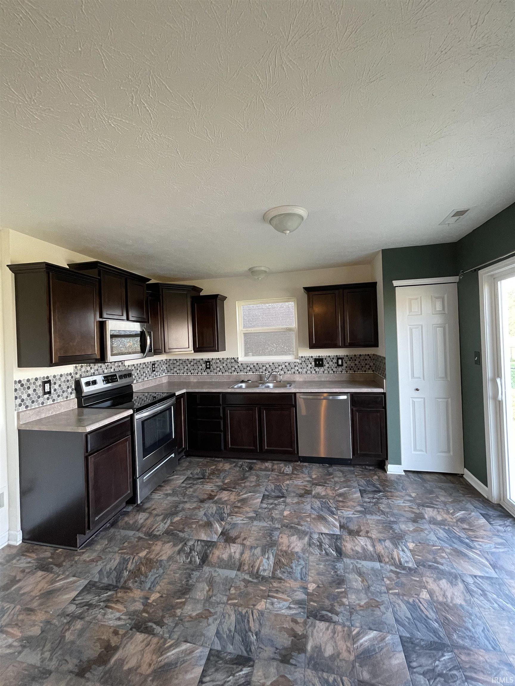 3903 Shadowbrook Drive Marion, IN 46953 - Photo 3 of 10