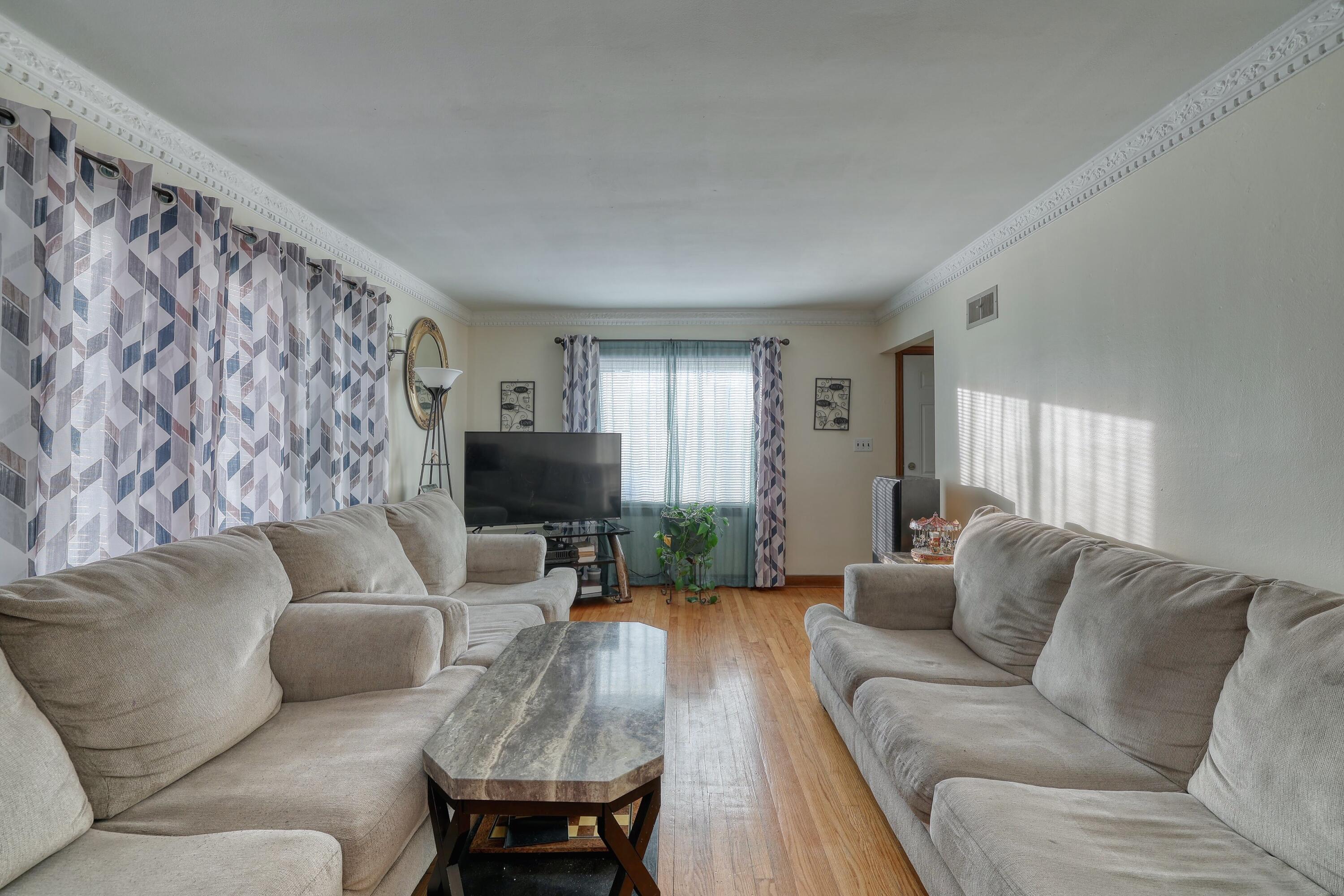 3200 North 77th Street Milwaukee, WI 53222 - Photo 11 of 30 29 (14)