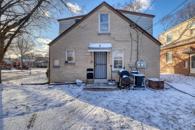 $239,000 | 3200 North 77th Street, Milwaukee, WI 53222
