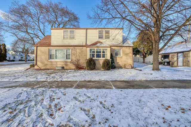 $239,000 | 3200 North 77th Street, Milwaukee, WI 53222