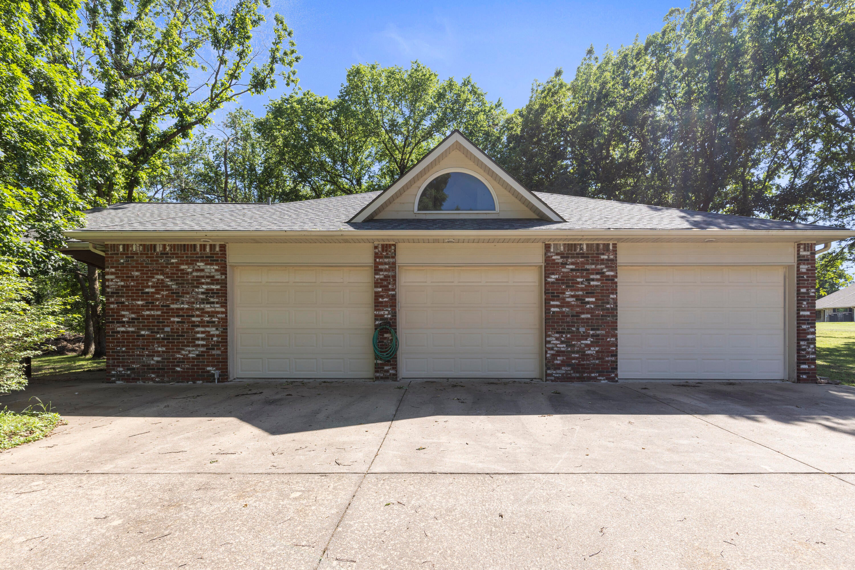 59731 East 317 Road Grove, OK 74344 - Photo 2 of 37 detached