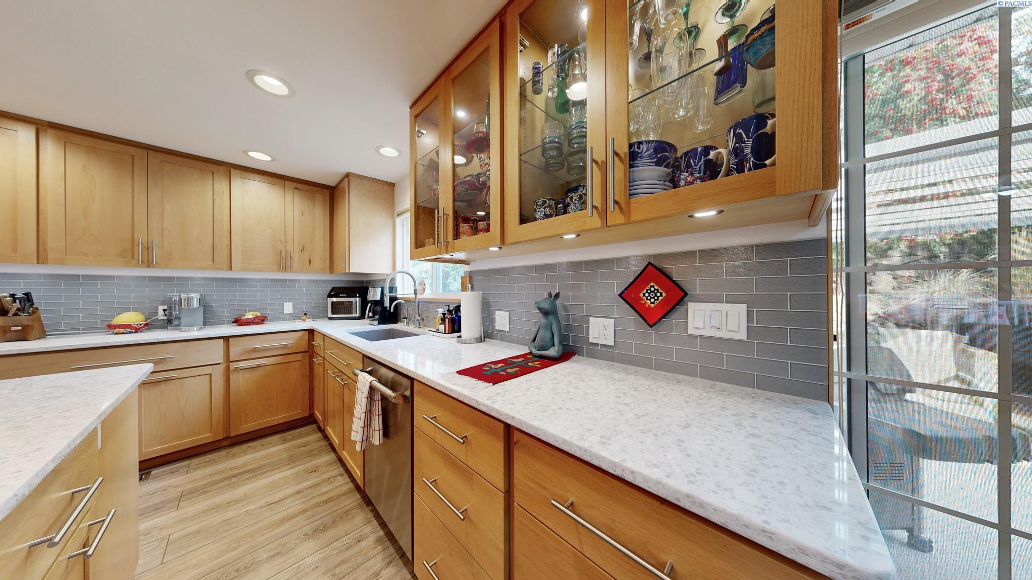 230 Southwest Cedar Street Pullman, WA 99163 - Photo 7 of 35 Gallery Image 7