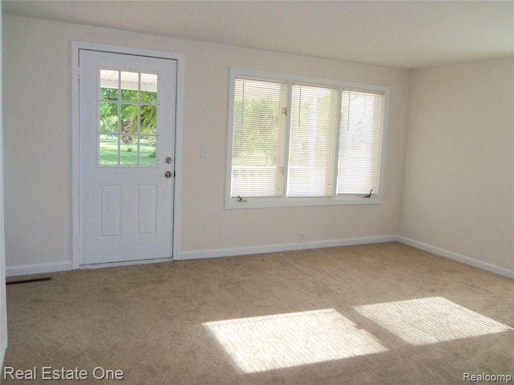 1649 Bowers Road Lapeer, MI 48446 - Photo 10 of 25