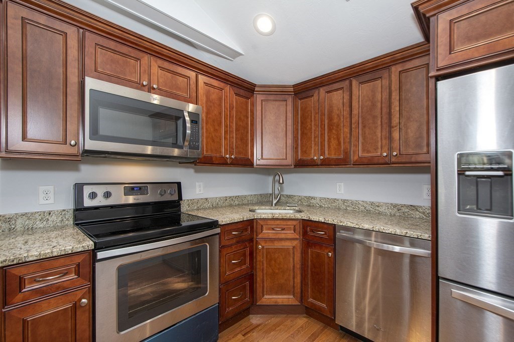 16 Parker Road Pembroke, MA 02359 - Photo 6 of 21 Gallery Image 6